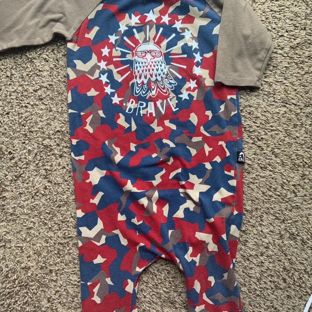 Patriotic camo eagle rags to raches.